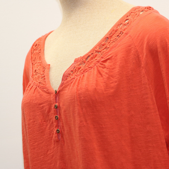 Natural Reflections Deep Orange Vneck Blouse 1X - Picture 3 of 8